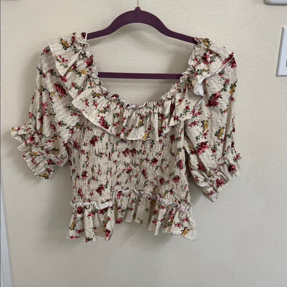 Floral Ruffle Blouse - Picture 3 of 3